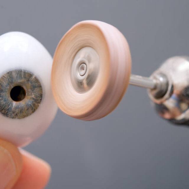 Новий спосіб виготовлення штучних очних яблук за допомогою штучного інтелекту та 3D принтеру